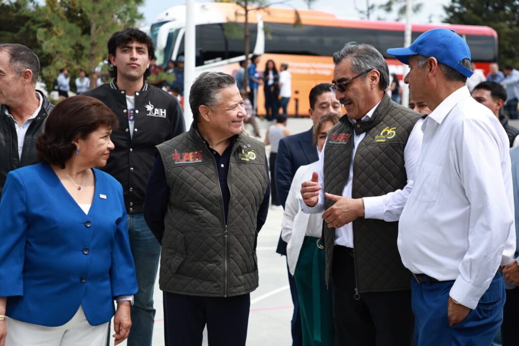Julio Menchaca supervisa e inaugura infraestructura en la UAEH